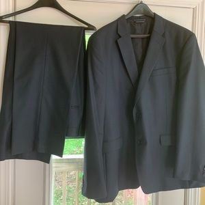 Tommy Hilfiger Men’s Suit